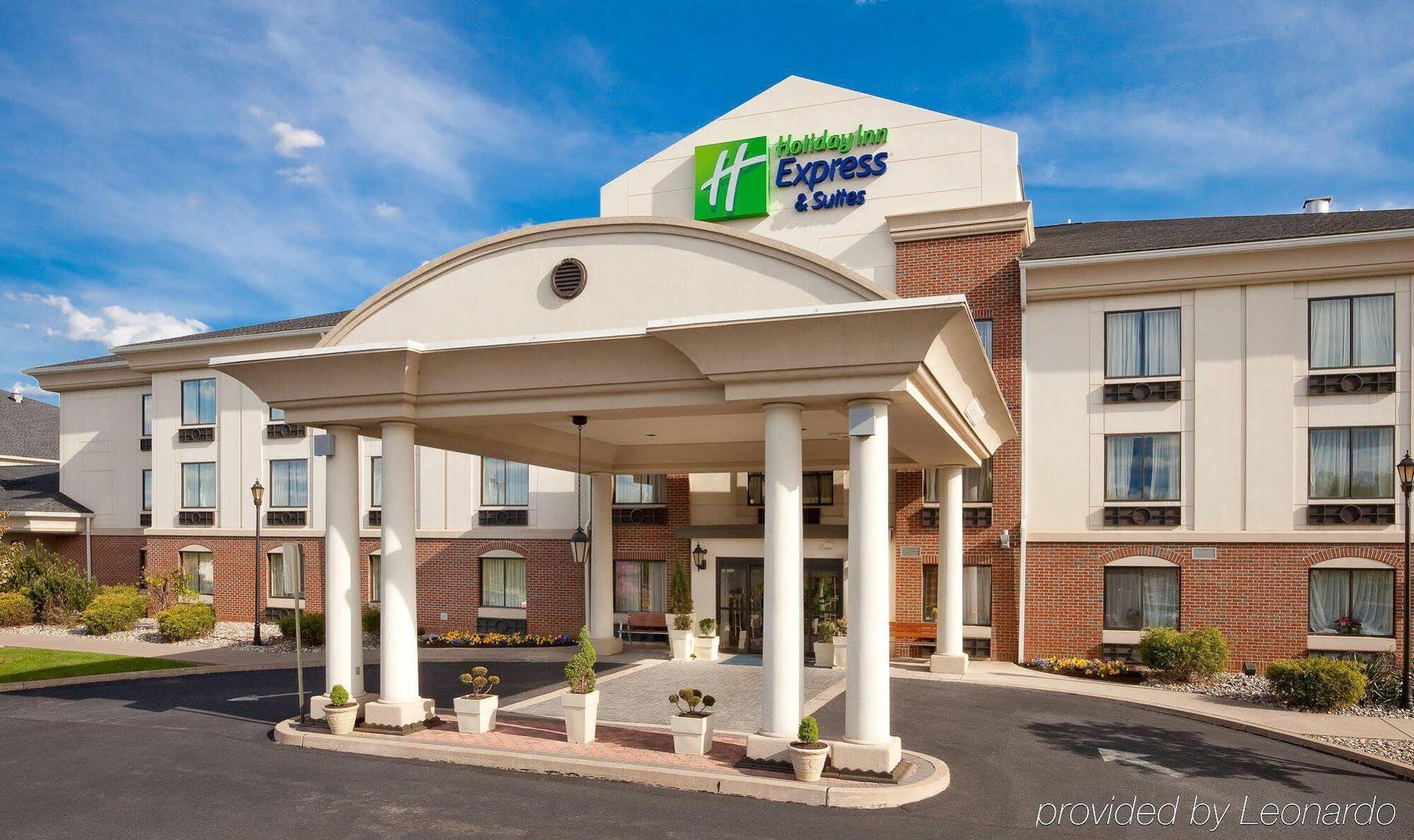 Holiday Inn Express Hotel & Suites Easton By Ihg Exterior photo
