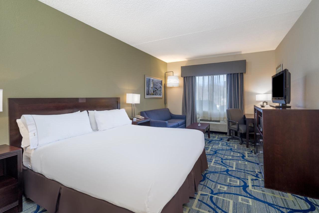 Holiday Inn Express Hotel & Suites Easton By Ihg Exterior photo